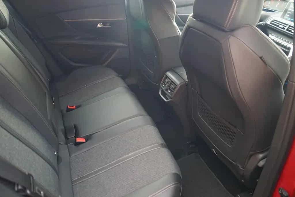 Peugeot 3008 1.6 GT-Line Aut. LED Navi Totwinkel Kamera 05/2018-photo-24
