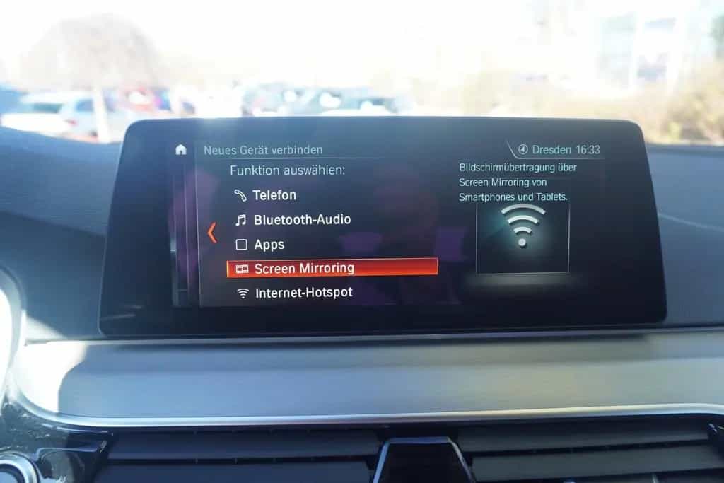 BMW 5 Series 520i Touring Sport Line LED Navi Head-Up AHK PDC 06/2018-photo-18