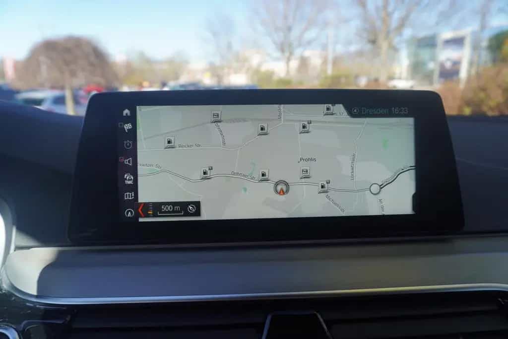BMW 5 Series 520i Touring Sport Line LED Navi Head-Up AHK PDC 06/2018-photo-19