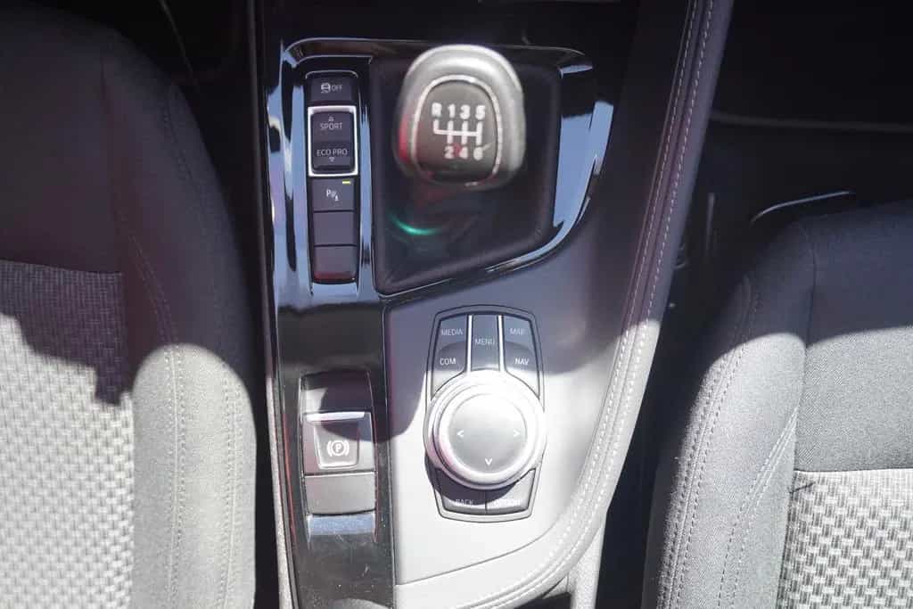 BMW X2 sDrive 18 i Advantage Navi PDC LED 03/2019-photo-18