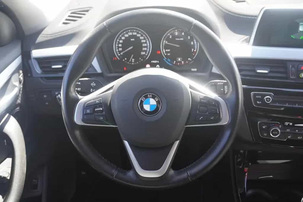 BMW X2 sDrive 18 i Advantage Navi PDC LED 03/2019-photo-21
