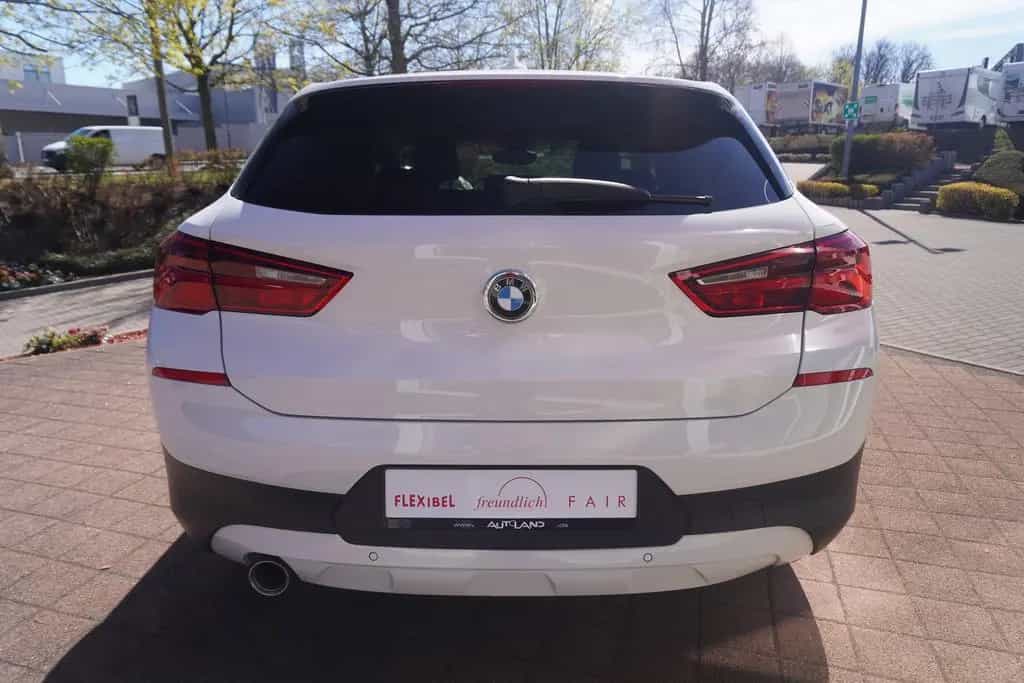 BMW X2 sDrive 18 i Advantage Navi PDC LED 03/2019-photo-3