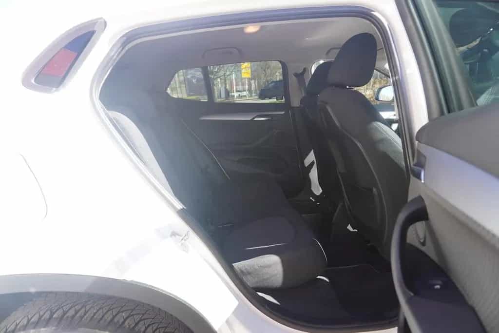 BMW X2 sDrive 18 i Advantage Navi PDC LED 03/2019-photo-30