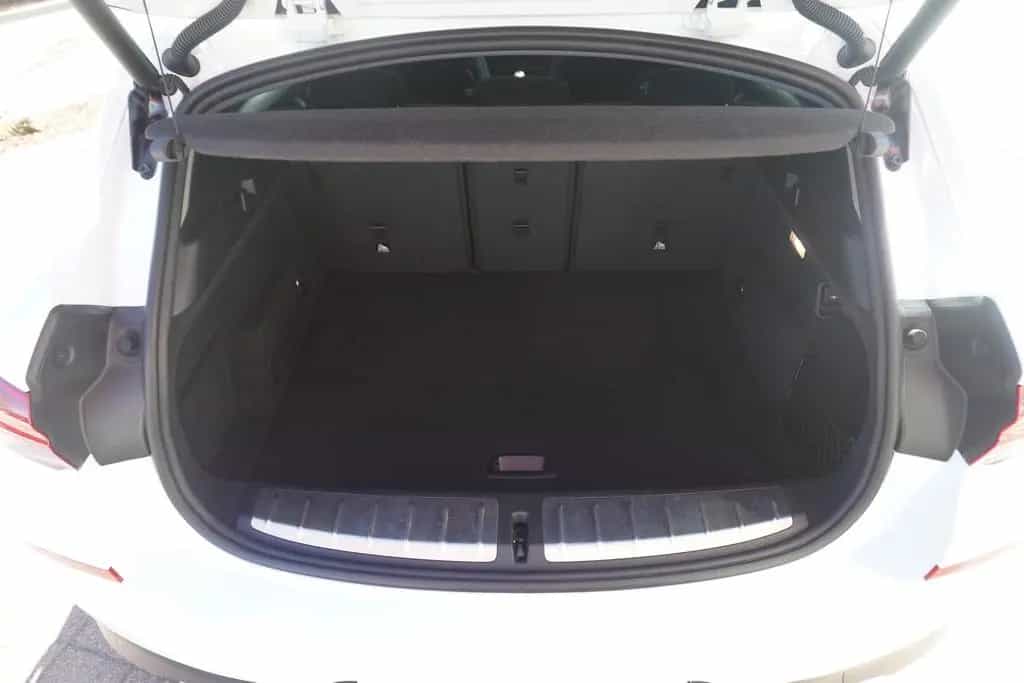BMW X2 sDrive 18 i Advantage Navi PDC LED 03/2019-photo-32