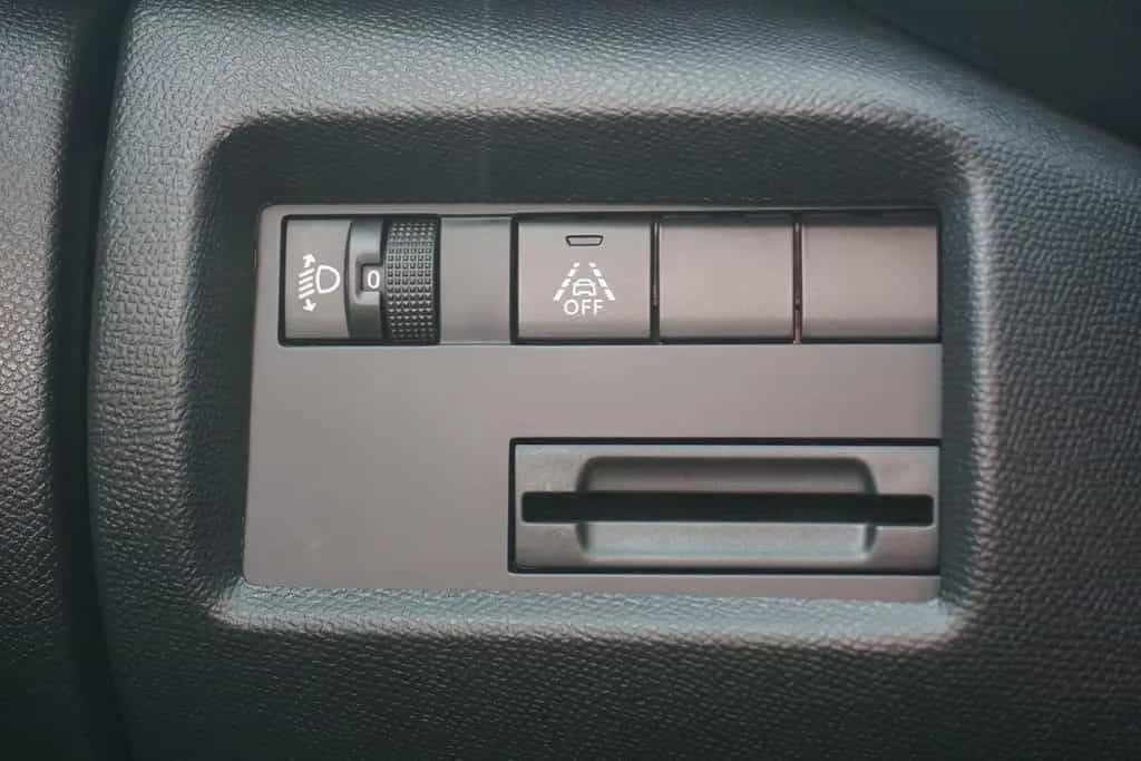 Citroën C5 Aircross 1.2M-Hybrid Plus LED Navi Teilleder 01/2024-photo-26