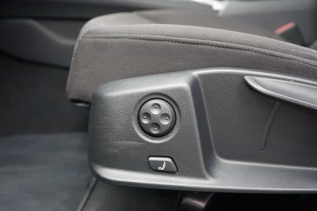 Audi A4 Avant 35 2.0 TDI S line LED Navi ACC DAB PDC 06/2021-photo-35