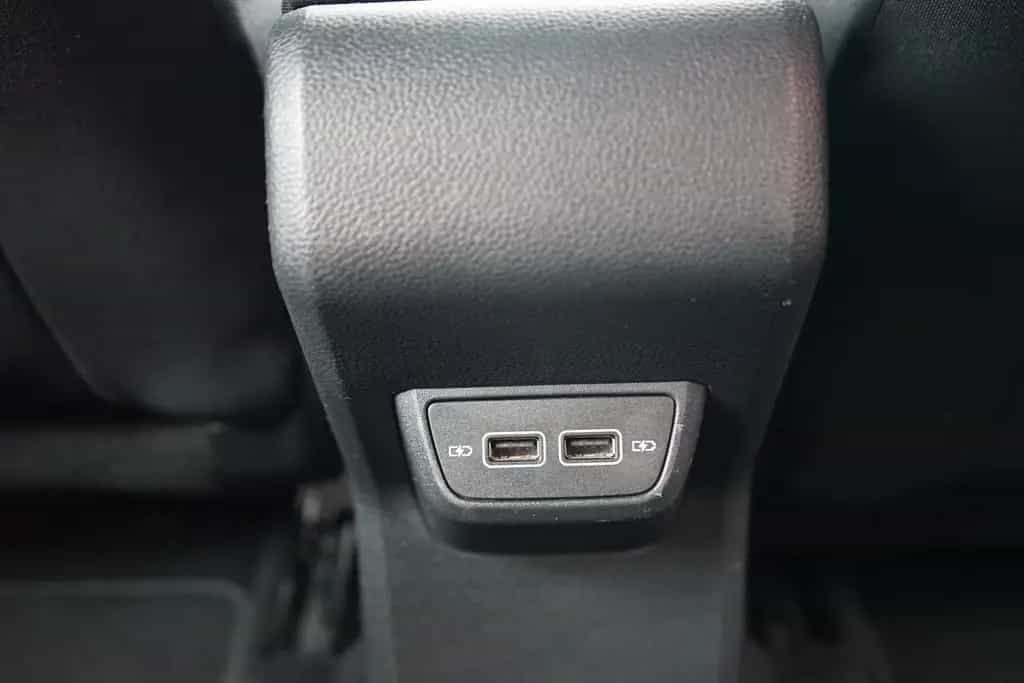 Volkswagen Polo 1.0 Comfortline ACC LED PDC Bluetooth 03/2019-photo-19