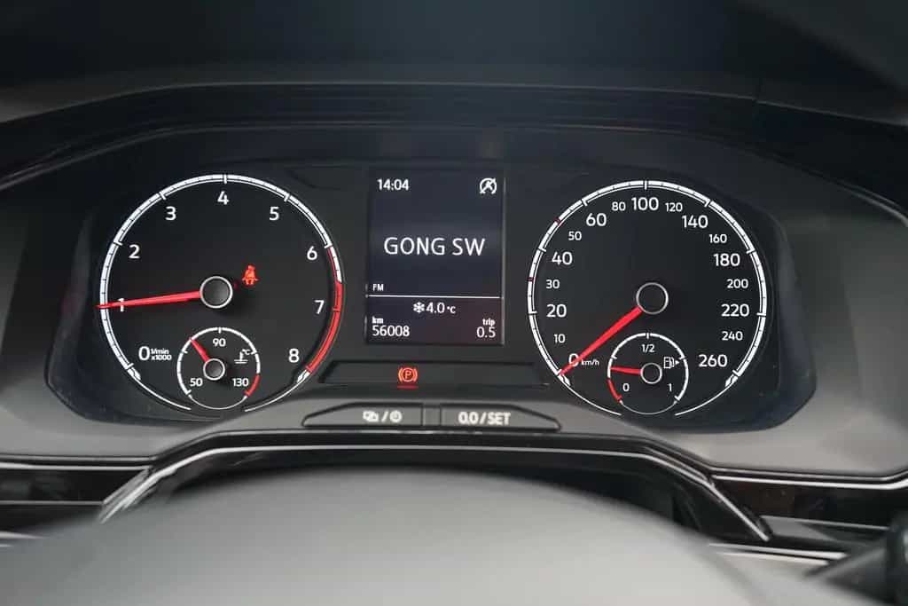 Volkswagen Polo 1.0 Comfortline ACC LED PDC Bluetooth 03/2019-photo-25