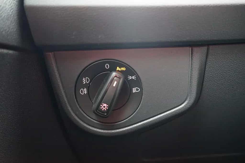 Volkswagen Polo 1.0 Comfortline ACC LED PDC Bluetooth 03/2019-photo-26