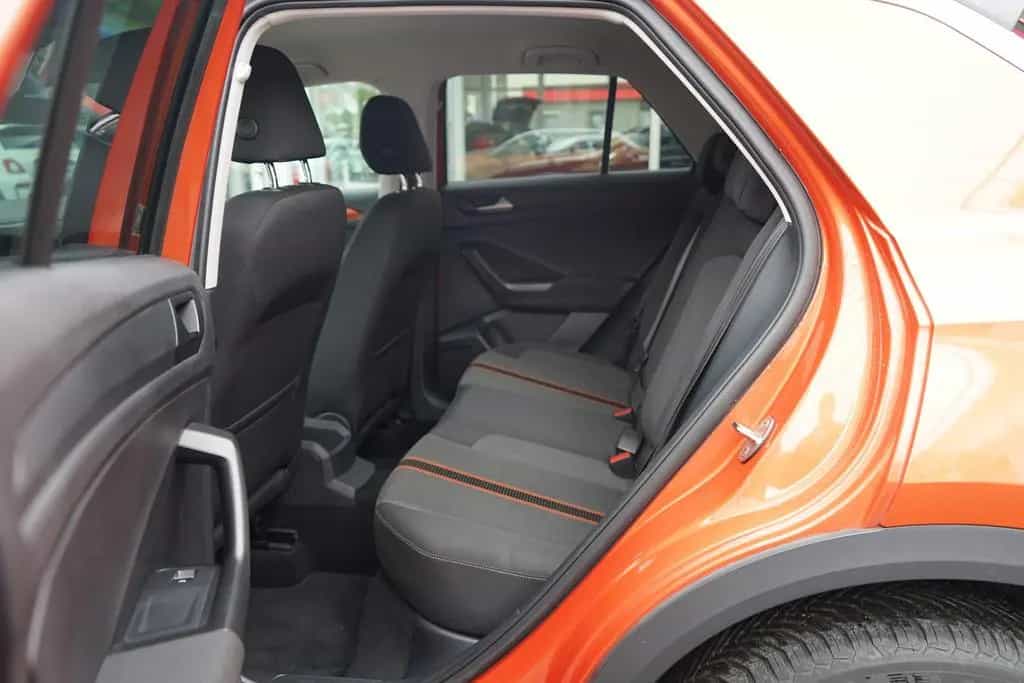 Volkswagen T-Roc 1.5 TSI DSG Style LED Standheizung PDC 07/2019-photo-27