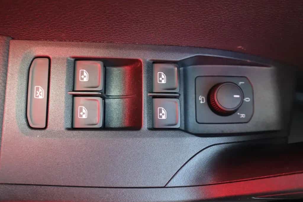 Seat Arona 1.0 TSI Style LED Sitzheizung DAB Tempomat 04/2022-photo-17