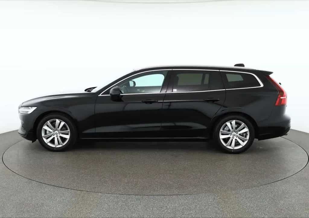 Volvo V60 2.0 Momentum LED Navi Kamera Teilleder PDC 01/2019-photo-1