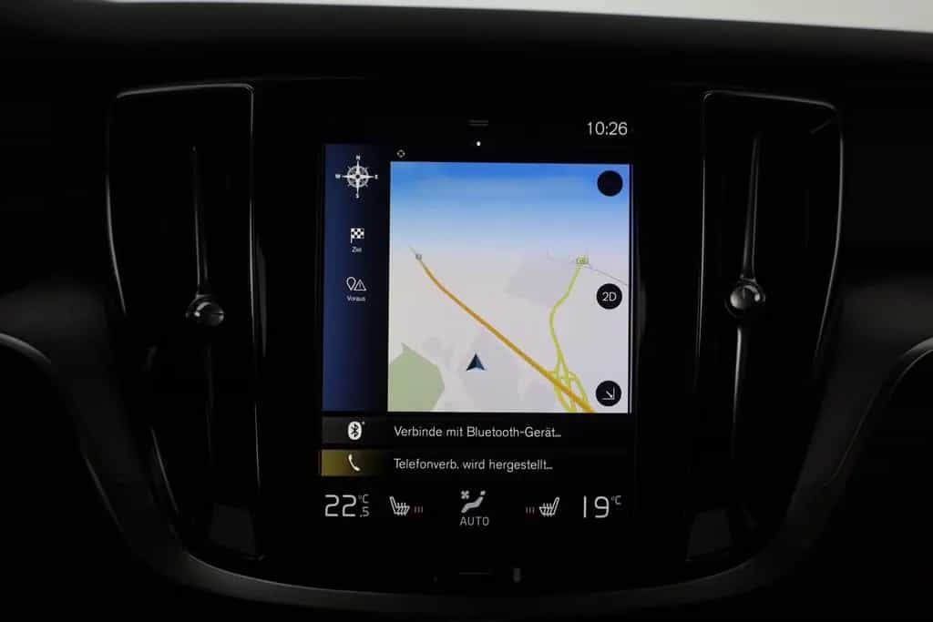Volvo V60 2.0 Momentum LED Navi Kamera Teilleder PDC 01/2019-photo-10