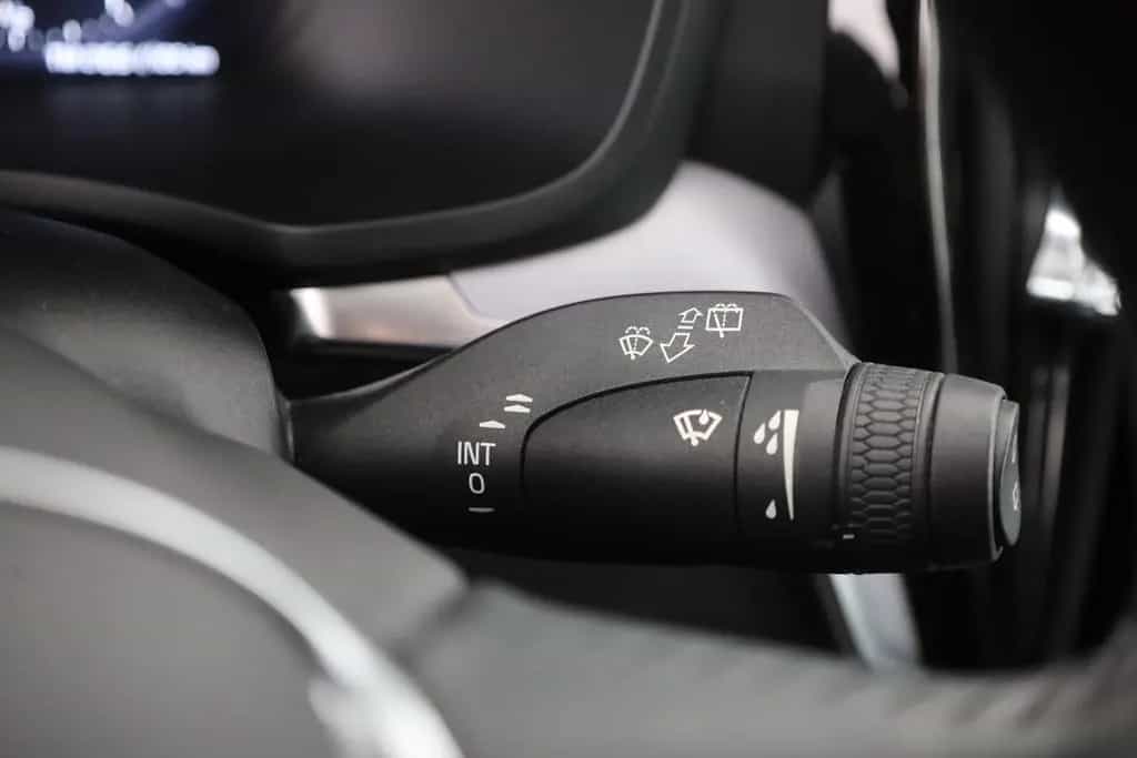 Volvo V60 2.0 Momentum LED Navi Kamera Teilleder PDC 01/2019-photo-16