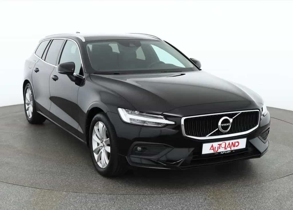 Volvo V60 2.0 Momentum LED Navi Kamera Teilleder PDC 01/2019-photo-6