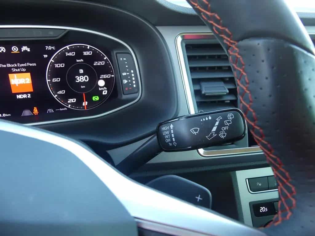 Seat Ateca 1.5 FR DSG LED Navi ACC Kamera Sitzheizung 04/2023-photo-27
