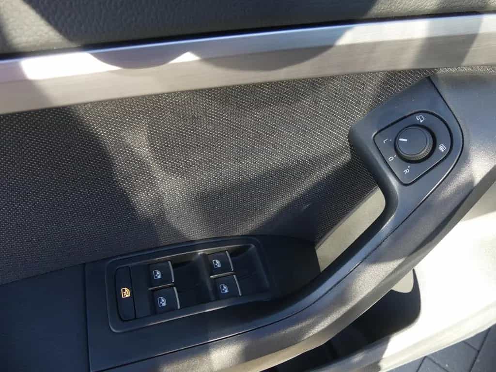 Seat Ateca 1.5 FR DSG LED Navi ACC Kamera Sitzheizung 04/2023-photo-31