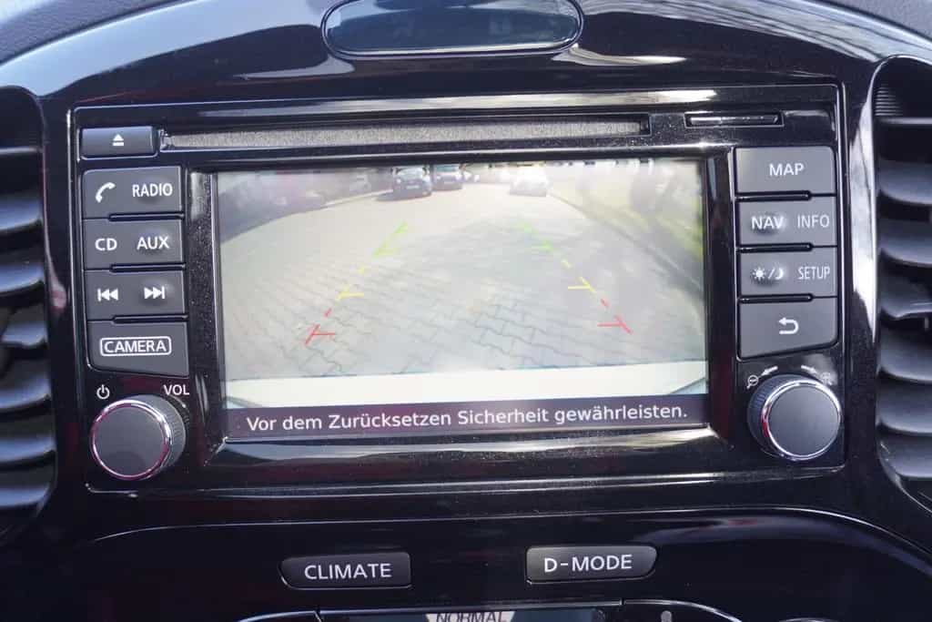 Nissan Juke 1.2 N-Connecta Klimaaut. Standheizung Navi 01/2018-photo-19