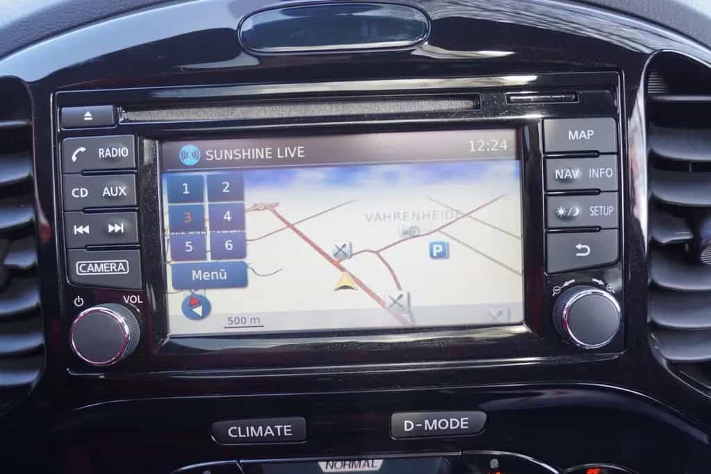 Nissan Juke 1.2 N-Connecta Klimaaut. Standheizung Navi 01/2018-photo-20
