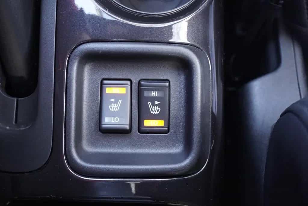 Nissan Juke 1.2 N-Connecta Klimaaut. Standheizung Navi 01/2018-photo-22