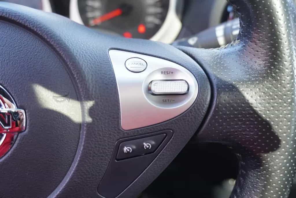 Nissan Juke 1.2 N-Connecta Klimaaut. Standheizung Navi 01/2018-photo-26