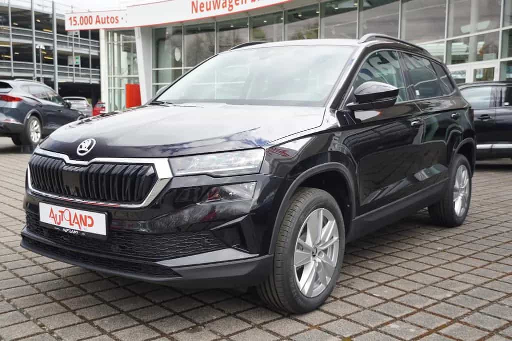 Skoda Karoq 1.5 TSI DSG LED ACC Navi Kamera AHK 02/2026-photo-29