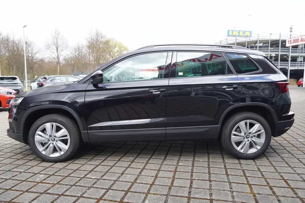 Skoda Karoq 1.5 TSI DSG LED ACC Navi Kamera AHK 02/2026-photo-30