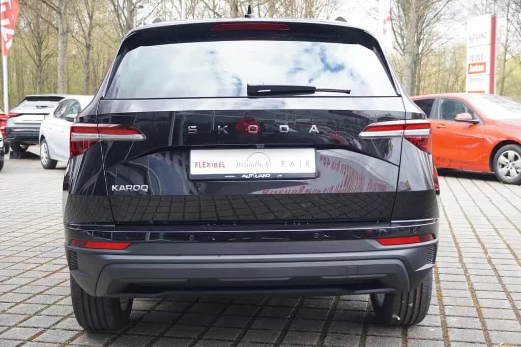 Skoda Karoq 1.5 TSI DSG LED ACC Navi Kamera AHK 02/2026-photo-32
