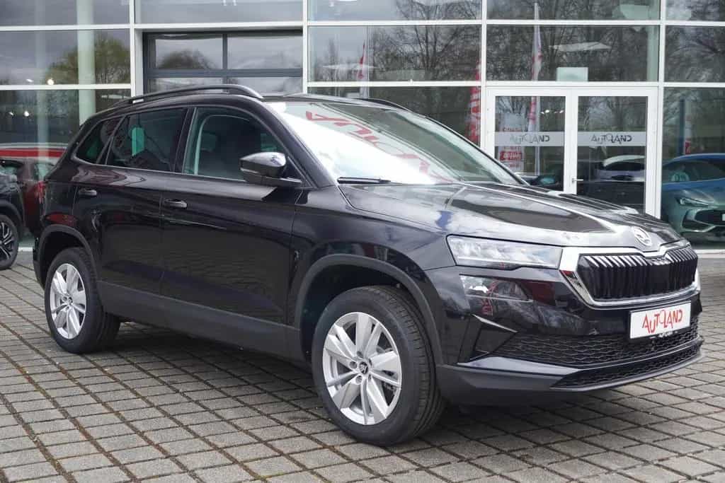 Skoda Karoq 1.5 TSI DSG LED ACC Navi Kamera AHK 02/2026-photo-35