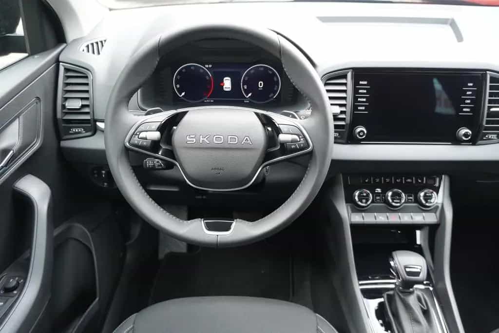 Skoda Karoq 1.5 TSI DSG LED ACC Navi Kamera AHK 02/2026-photo-39