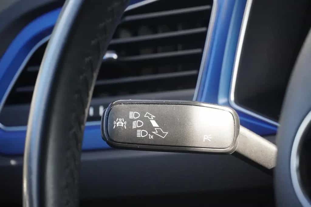 Volkswagen T-Roc 1.5 TSI Style LED Navi ACC Kamera AHK PDC 06/2018-photo-14