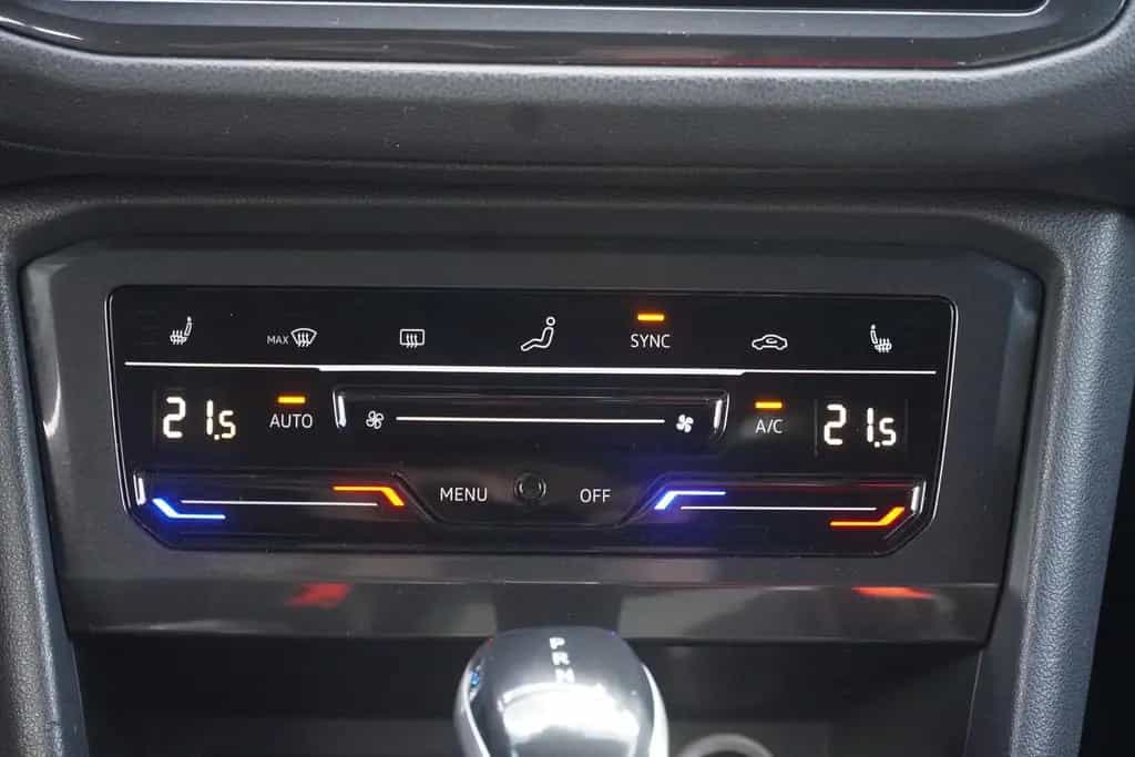 Volkswagen Tiguan 1.5 TSI DSG United LED Navi ACC PDC DAB 06/2021-photo-10