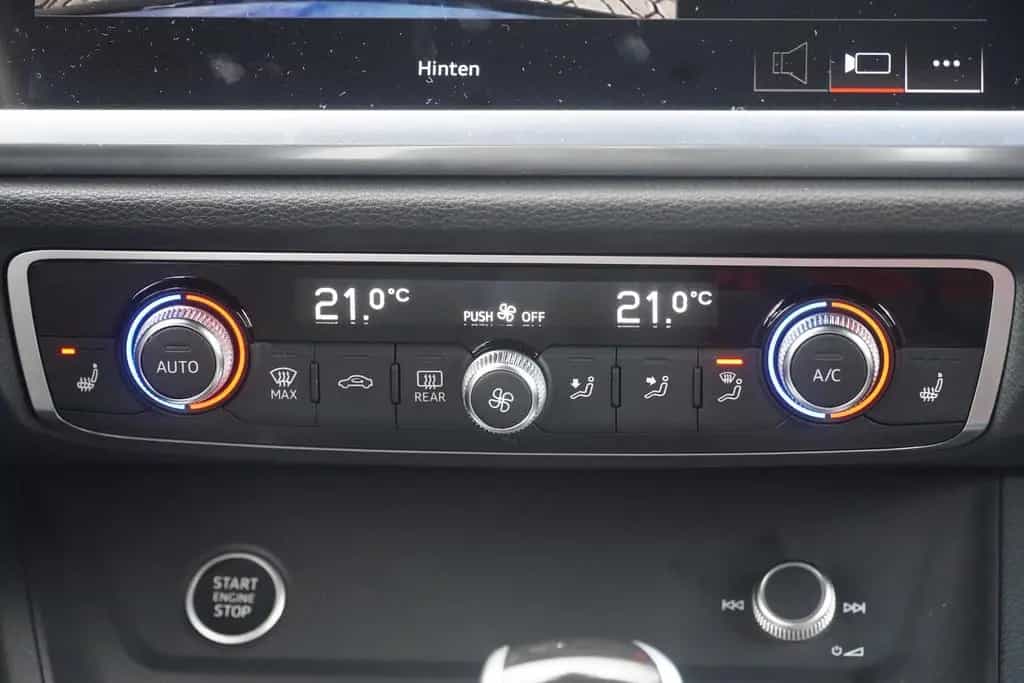 Audi Q3 35 TFSI advanced LED Navi Tempomat AHK Kamera 03/2021-photo-17