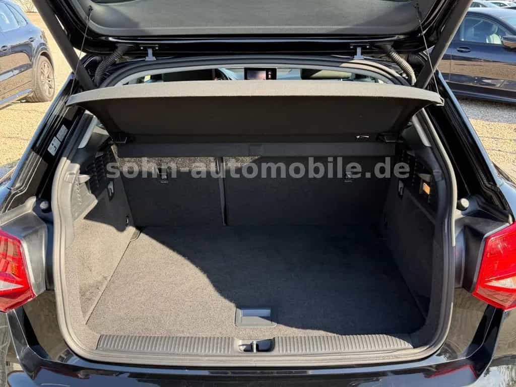 Audi Q2 35 TDI AUTOMATIK/Navi/Virtual/ACC/RFK/SHZ/AHK 09/2019-photo-12