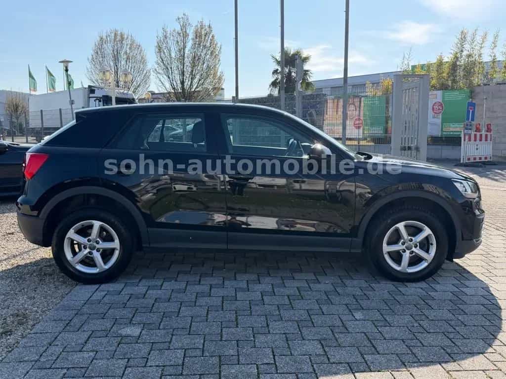 Audi Q2 35 TDI AUTOMATIK/Navi/Virtual/ACC/RFK/SHZ/AHK 09/2019-photo-17
