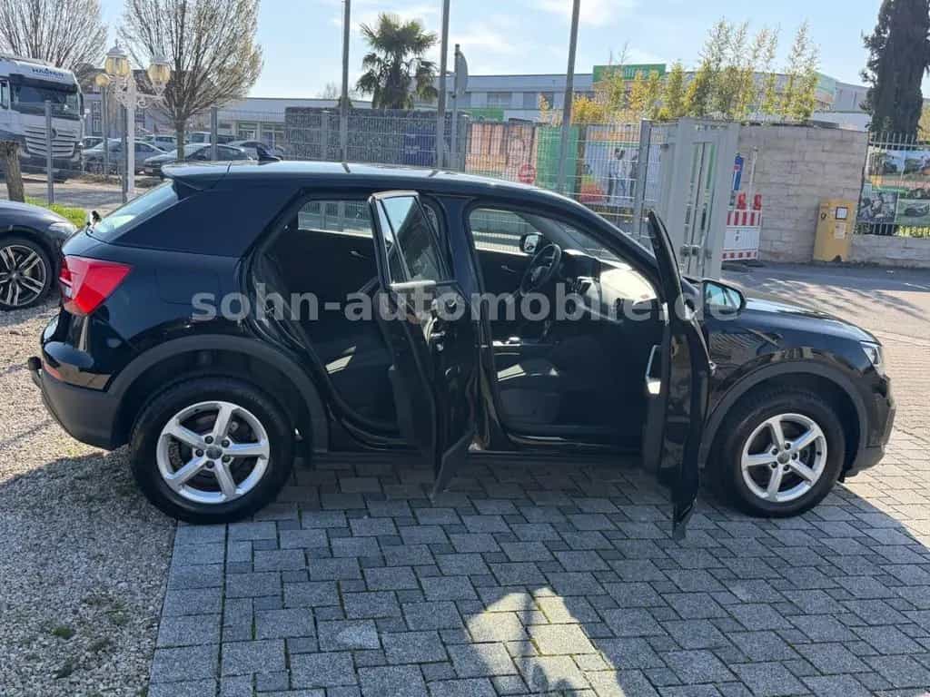 Audi Q2 35 TDI AUTOMATIK/Navi/Virtual/ACC/RFK/SHZ/AHK 09/2019-photo-18