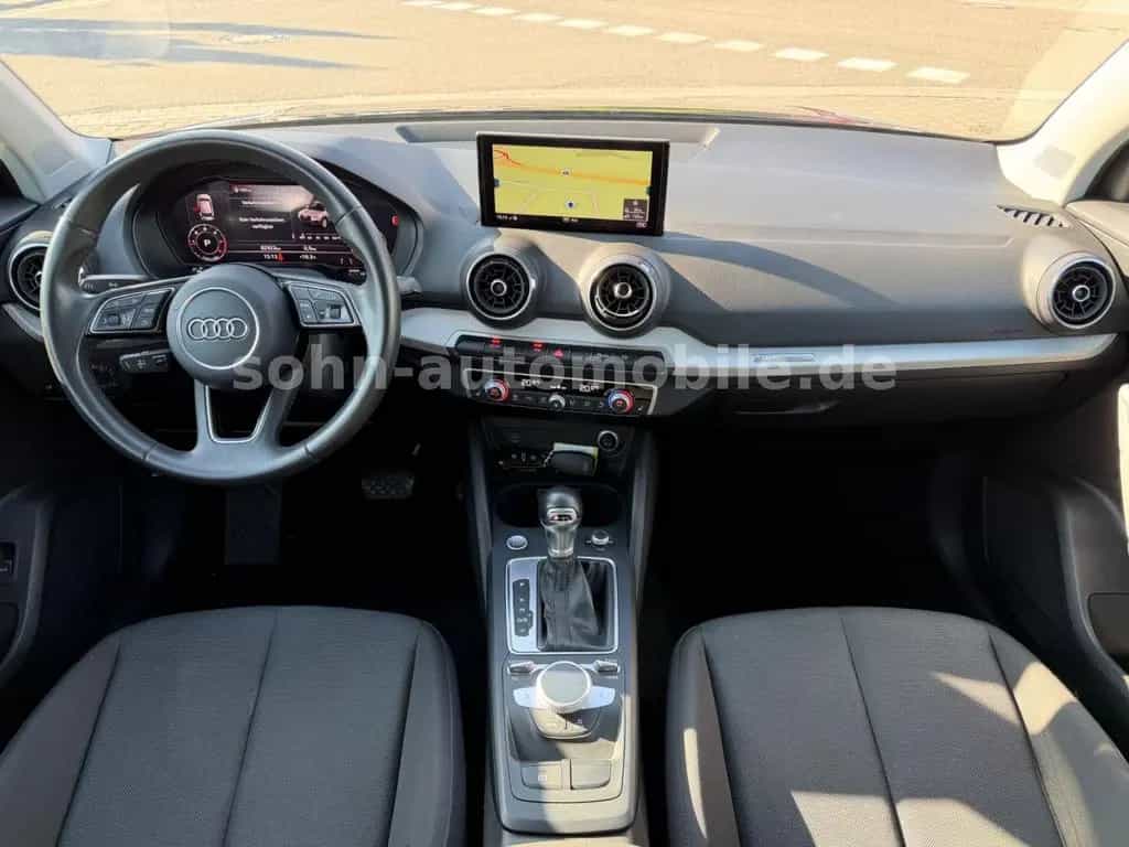 Audi Q2 35 TDI AUTOMATIK/Navi/Virtual/ACC/RFK/SHZ/AHK 09/2019-photo-19
