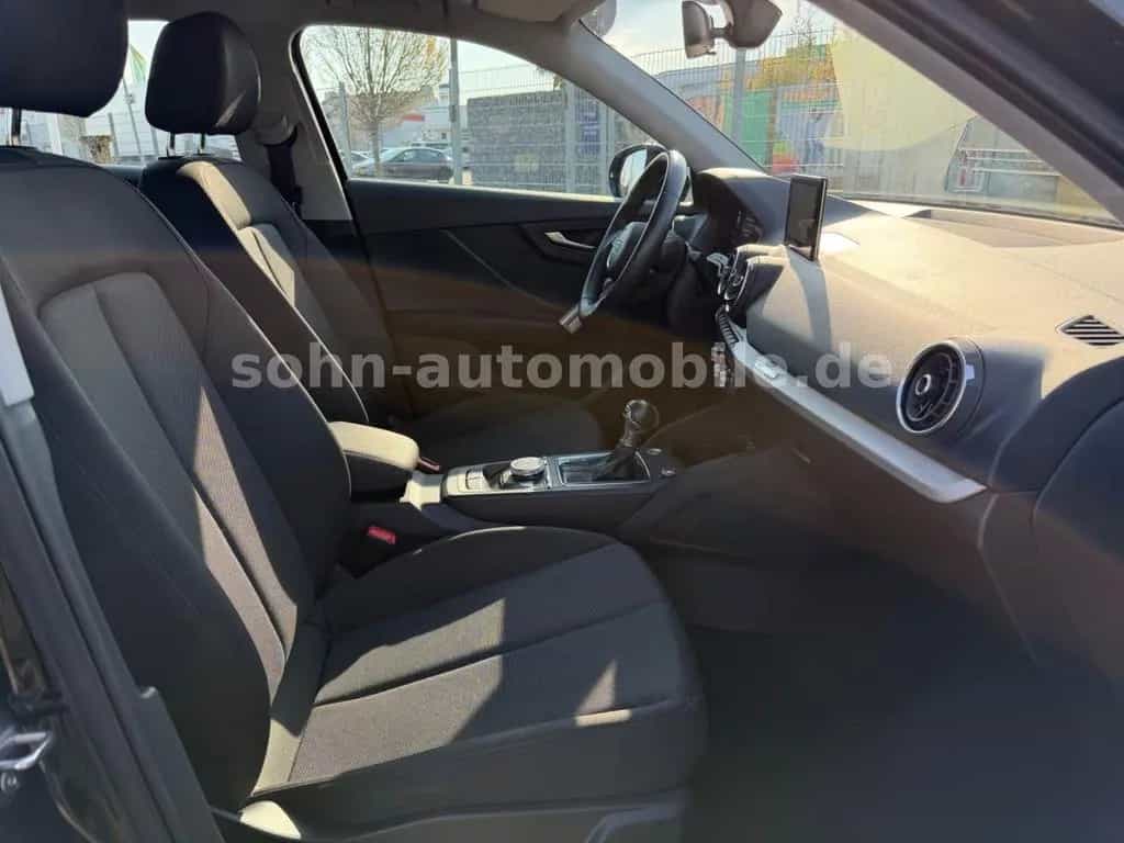 Audi Q2 35 TDI AUTOMATIK/Navi/Virtual/ACC/RFK/SHZ/AHK 09/2019-photo-29