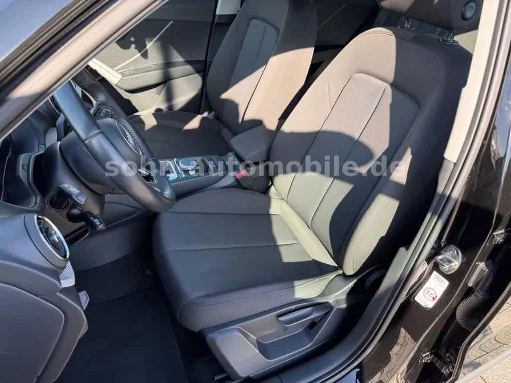 Audi Q2 35 TDI AUTOMATIK/Navi/Virtual/ACC/RFK/SHZ/AHK 09/2019-photo-33