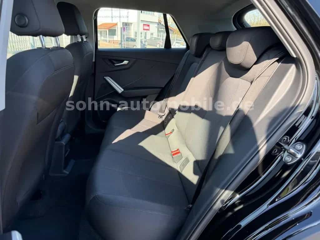 Audi Q2 35 TDI AUTOMATIK/Navi/Virtual/ACC/RFK/SHZ/AHK 09/2019-photo-43