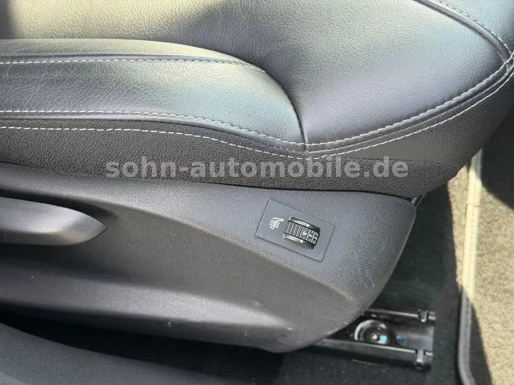 Citroën C3 Exclusive AUTOMATIK/42.000km/PDC/SHZ/Panorama 05/2013-photo-23