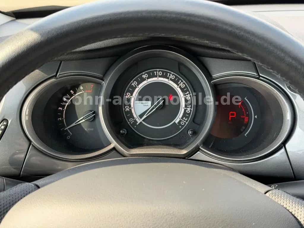 Citroën C3 Exclusive AUTOMATIK/42.000km/PDC/SHZ/Panorama 05/2013-photo-24