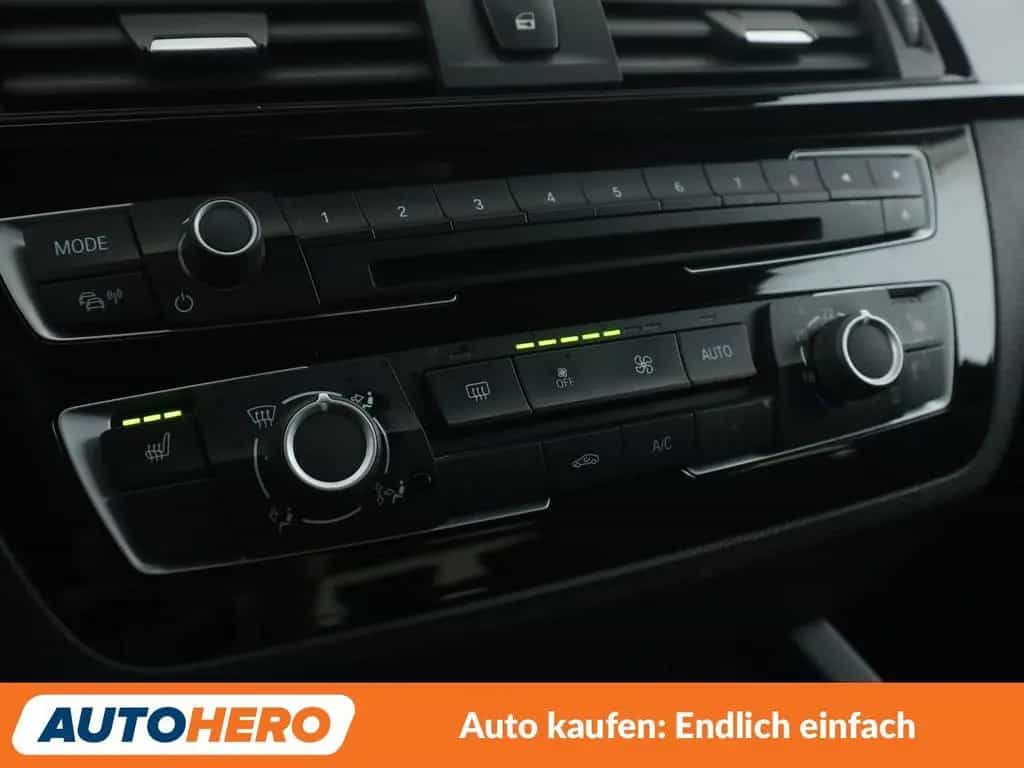 BMW 1 Series 120i Edition M Sport Shadow Aut.*NAVI*LED*TEMPO* 01/2018-photo-24