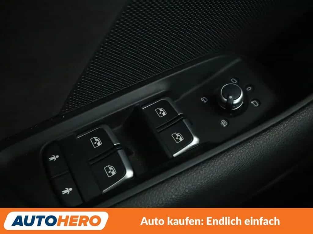 Audi A3 Limousine 2.0 TFSI quattro Sport Aut.*S-LINE* 07/2018-photo-28