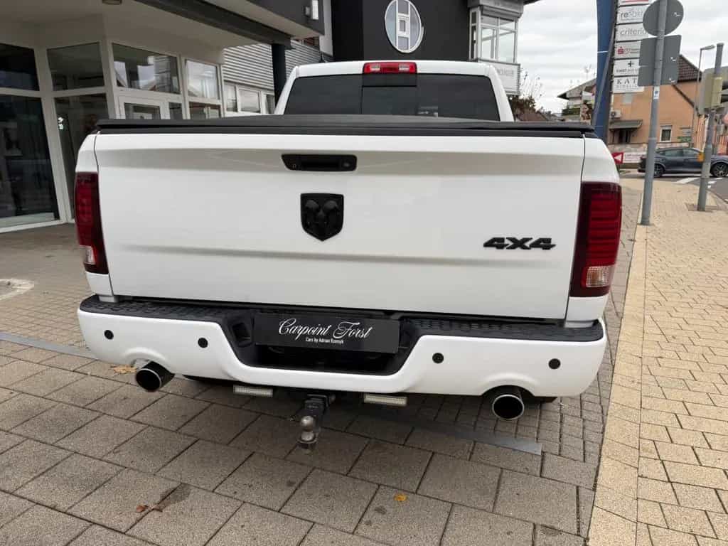 Dodge RAM 1500, 5,7 V8 , AHK , Tüv 09.2027... 11/2013-photo-13