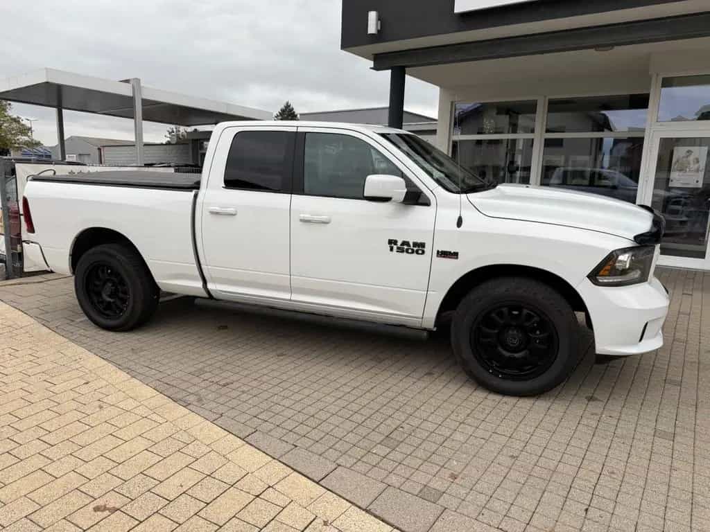 Dodge RAM 1500, 5,7 V8 , AHK , Tüv 09.2027... 11/2013-photo-15