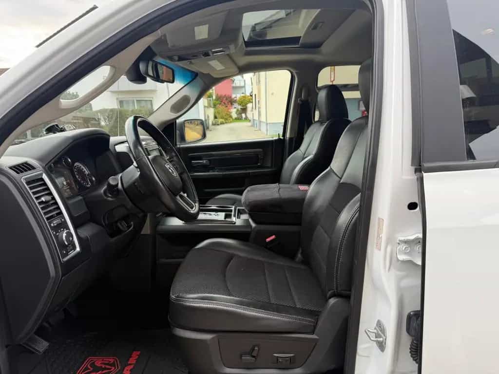 Dodge RAM 1500, 5,7 V8 , AHK , Tüv 09.2027... 11/2013-photo-18