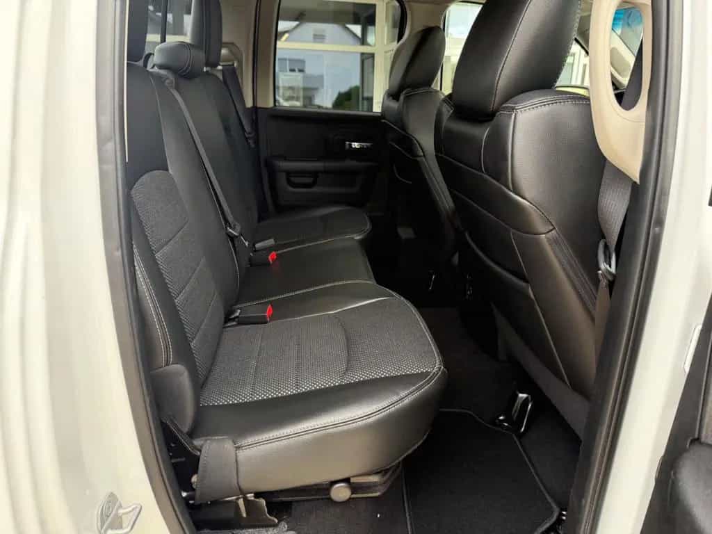 Dodge RAM 1500, 5,7 V8 , AHK , Tüv 09.2027... 11/2013-photo-21