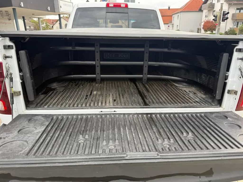 Dodge RAM 1500, 5,7 V8 , AHK , Tüv 09.2027... 11/2013-photo-24