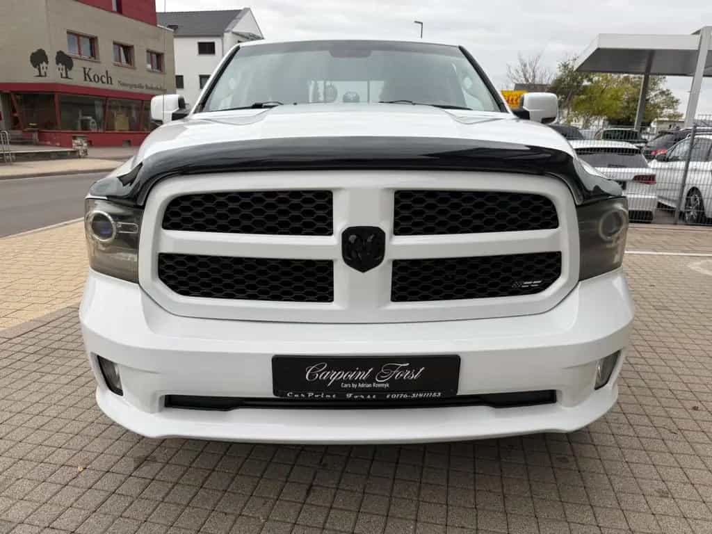Dodge RAM 1500, 5,7 V8 , AHK , Tüv 09.2027... 11/2013-photo-4
